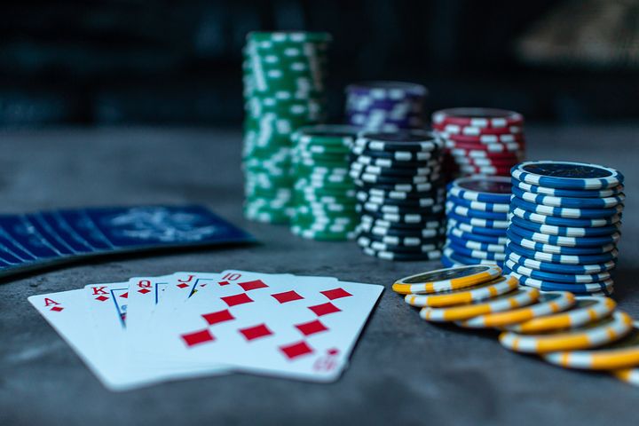 7 Ways A Novice Texas Holdem Poker Player Can Dominate A Live Tournament