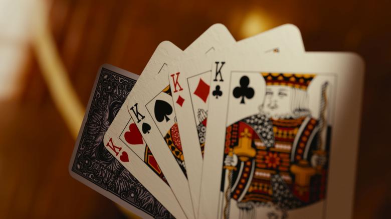 The Art of Bluffing: Psychology and Strategy in Poker
