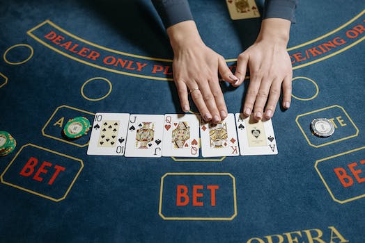 Live Casino Strategies: Tips for Winning with Real Dealers